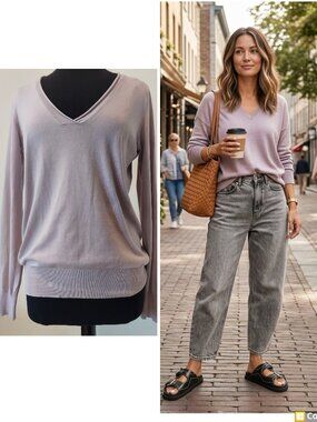 Benetton deep V-neck long-sleeve lightweight sweater pullover. 100% Cotton SZ M